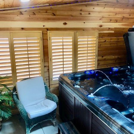 Blue Bear Den 3Br 2Ba Dtc Private Apt Hot Tub Esterno foto