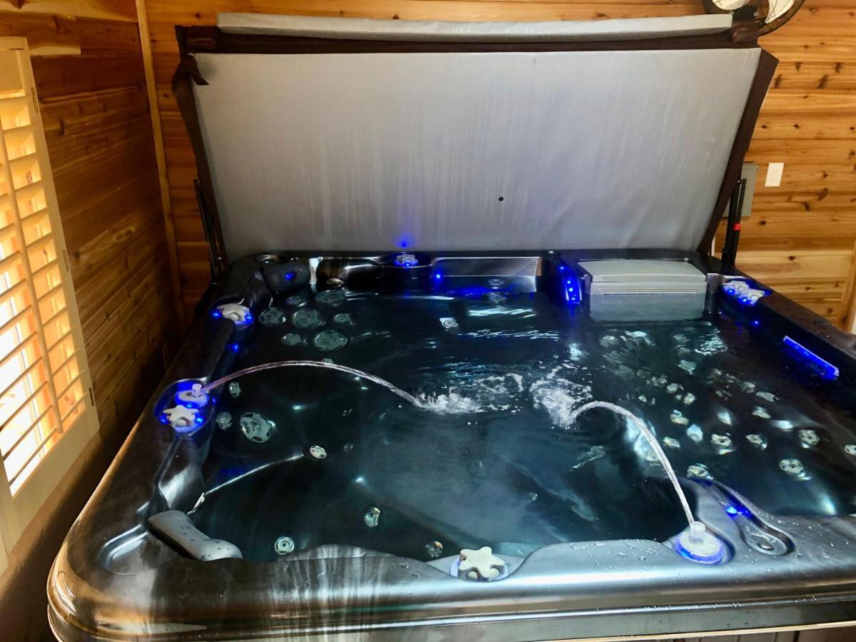 Blue Bear Den 3Br 2Ba Dtc Private Apt Hot Tub Esterno foto