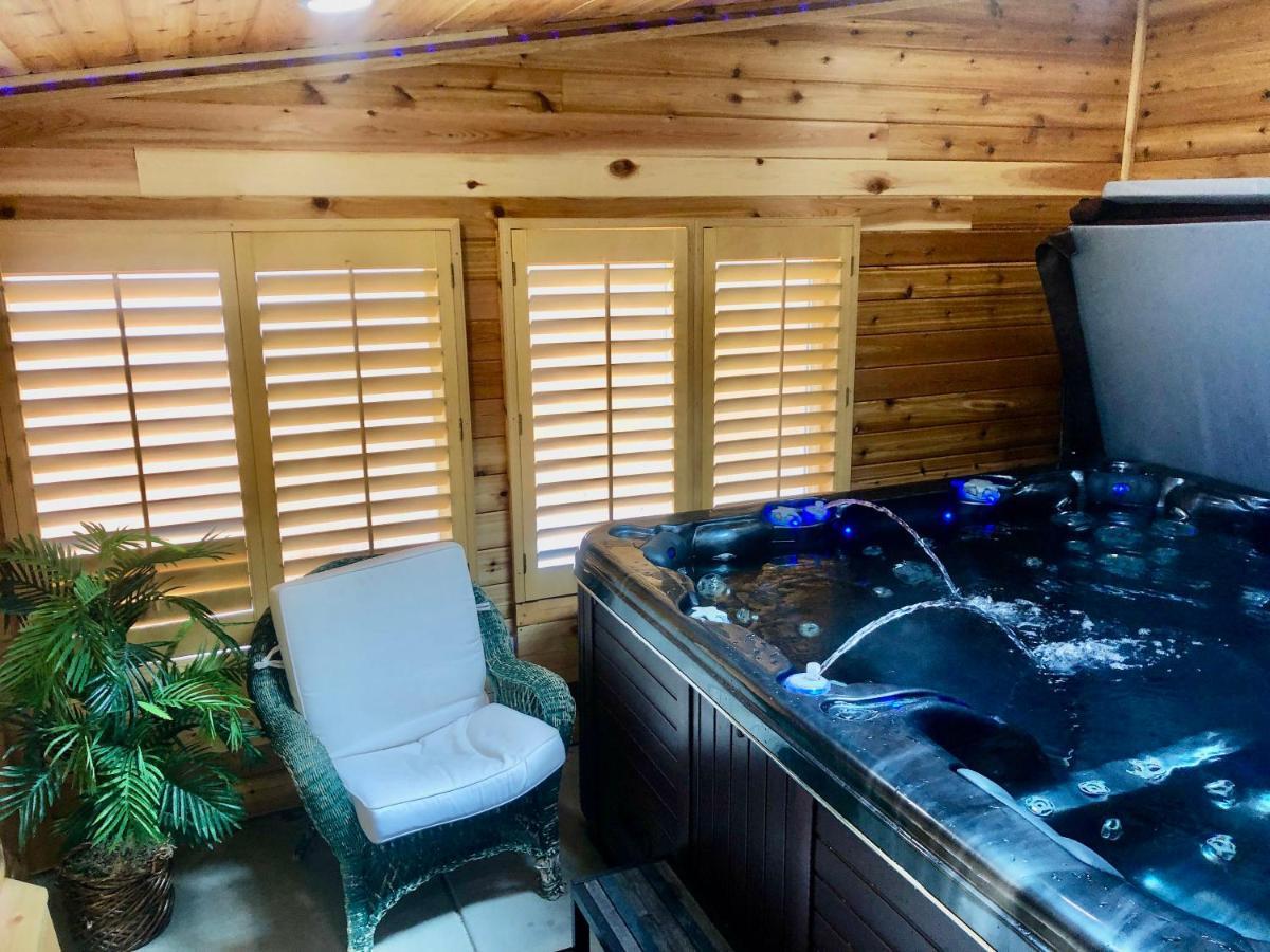 Blue Bear Den 3Br 2Ba Dtc Private Apt Hot Tub Esterno foto