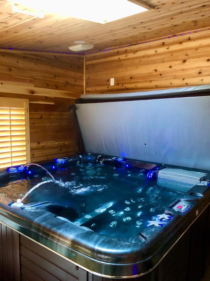 Blue Bear Den 3Br 2Ba Dtc Private Apt Hot Tub Esterno foto